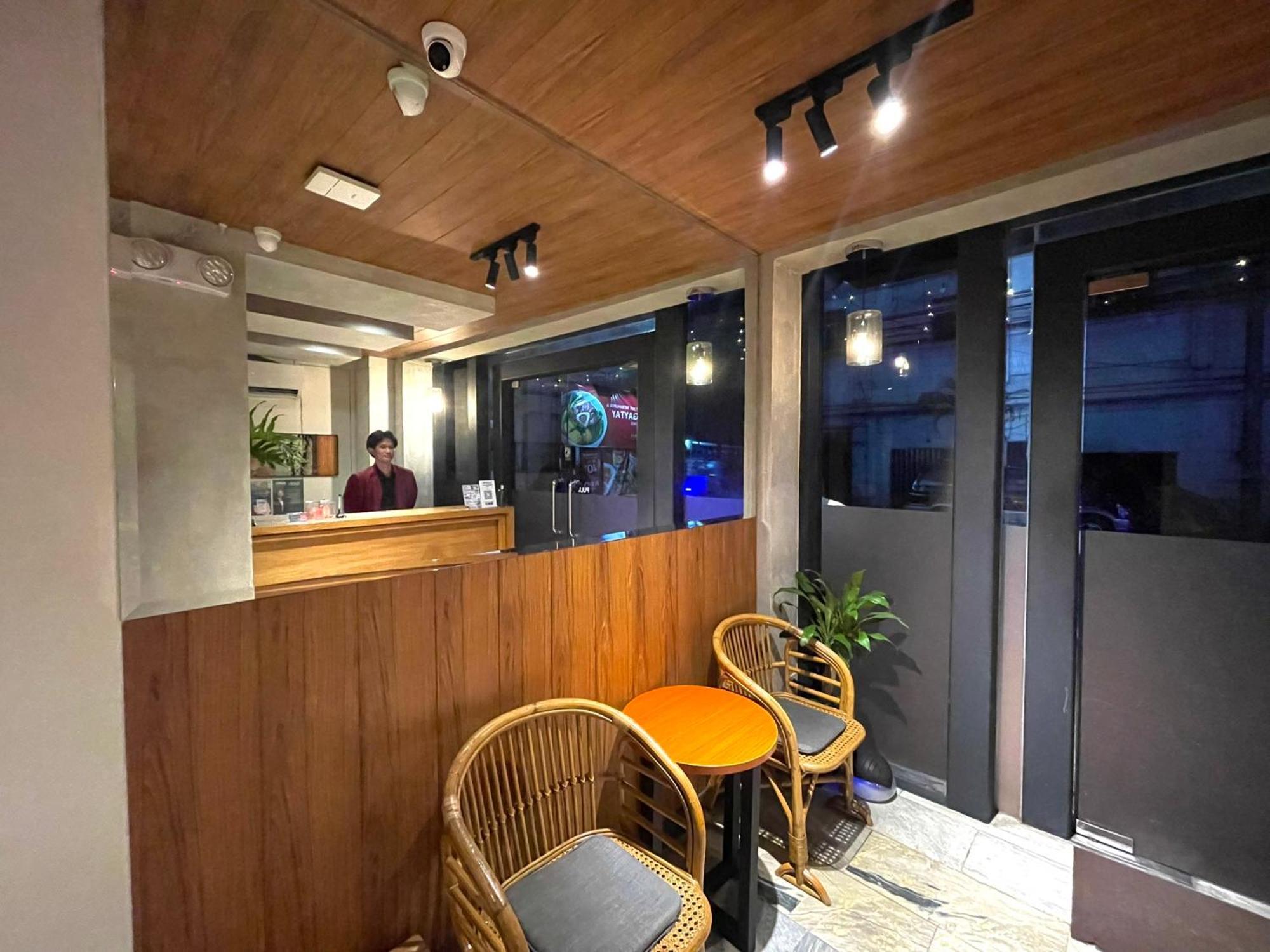 Anex Near Us Embassy Hotel Manila